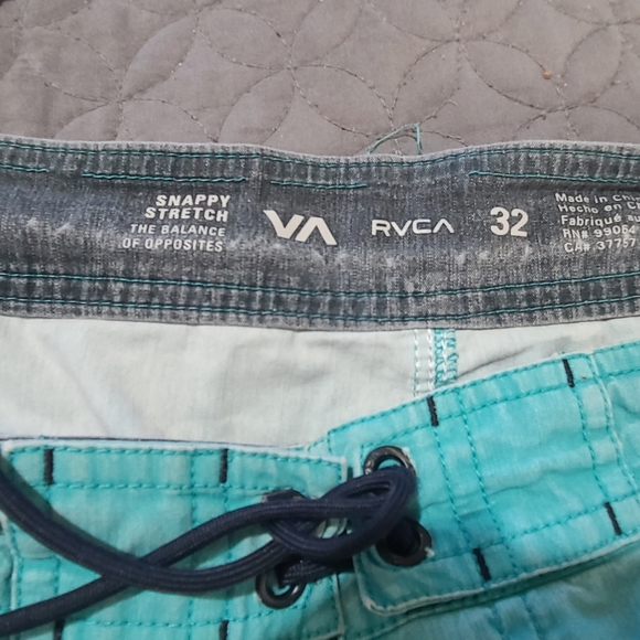 Rvca board shorts - Picture 4 of 4